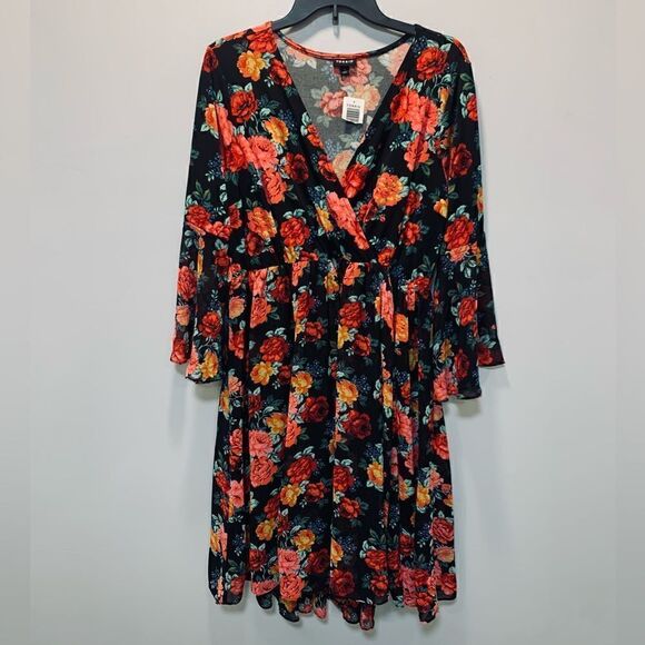 NWT Torrid Mini Chiffon And Studio Knit Surplice Dress size 1 - Picture 16 of 16